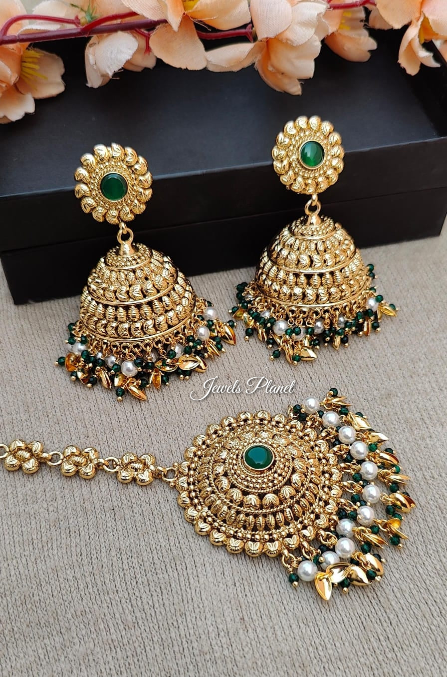 Rupi Oversized Gold Jhumkis Tikka