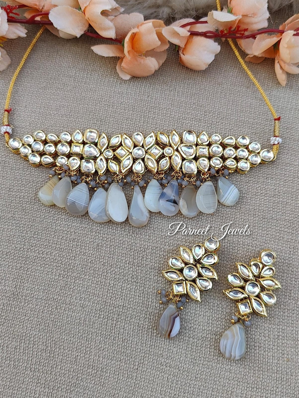 Varunisha Kundan Choker