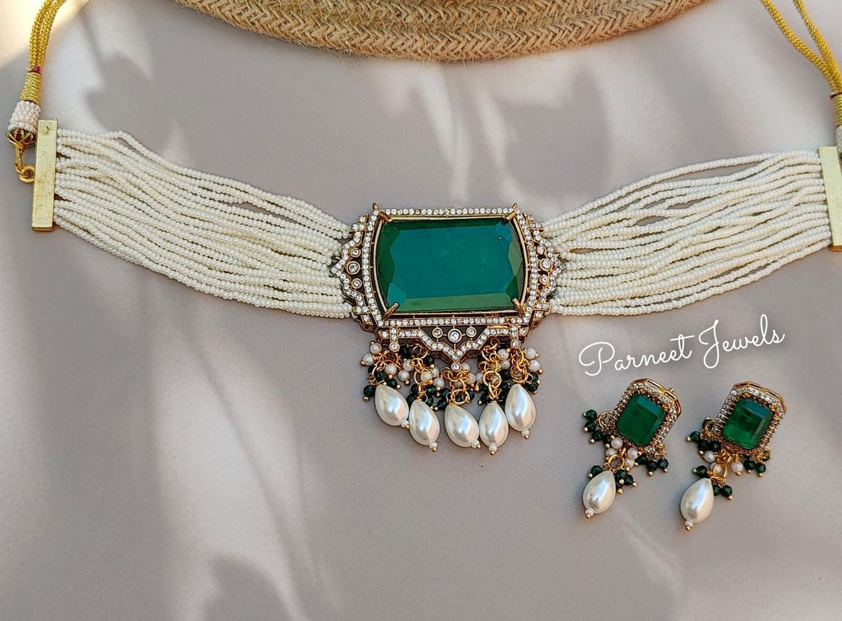 Gunjan Beaded Choker Set