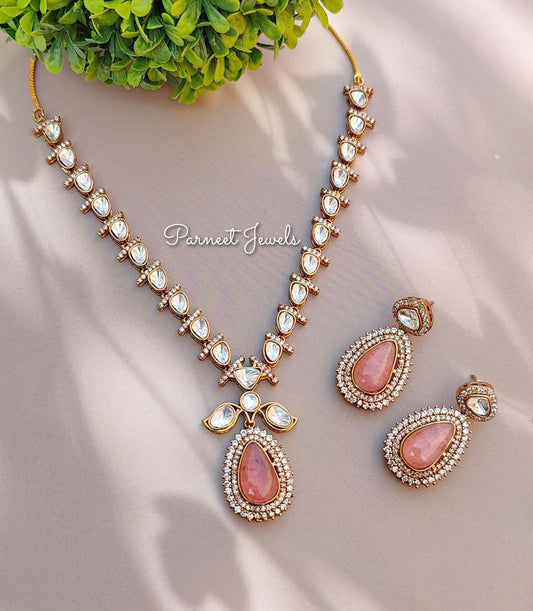Prajakta Long Uncut Necklace Set