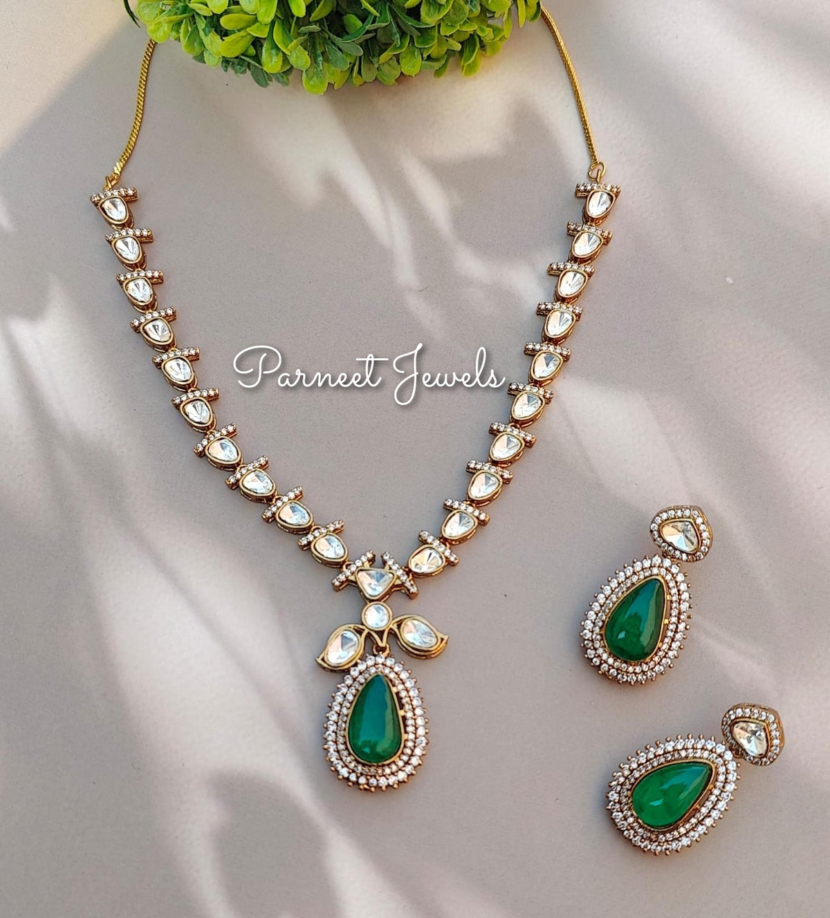 Prajakta Long Uncut Necklace Set