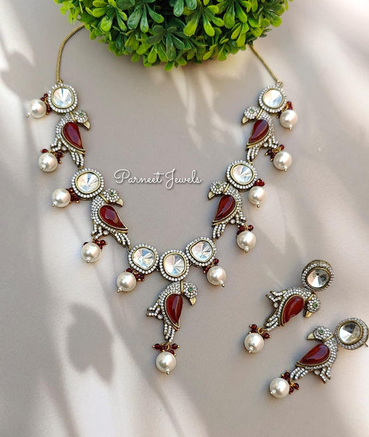 Leeza Long Uncut Necklace Set