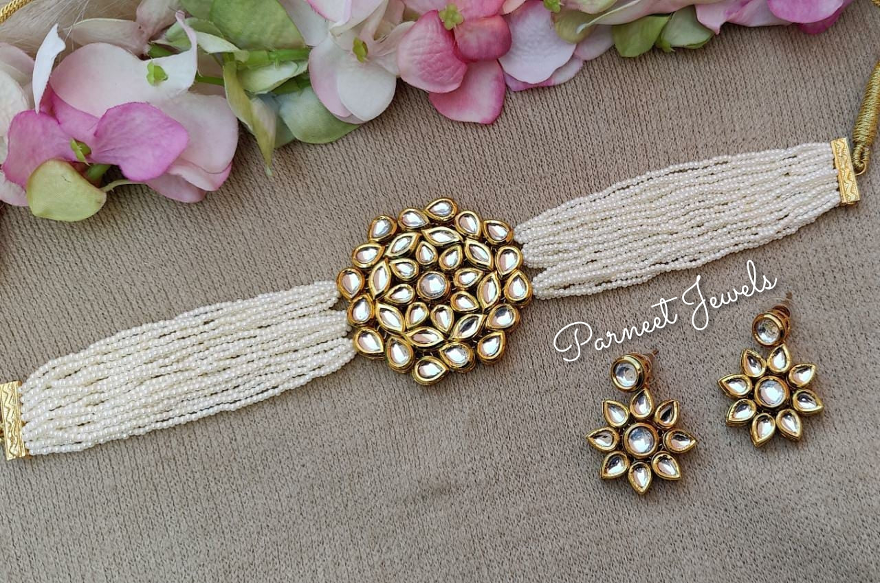 Niyati Kundan Choker
