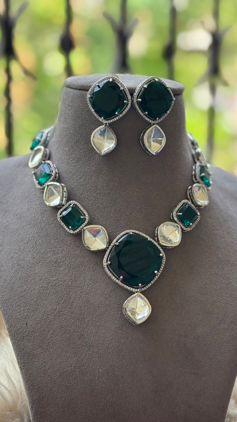 Stella Uncut Necklace