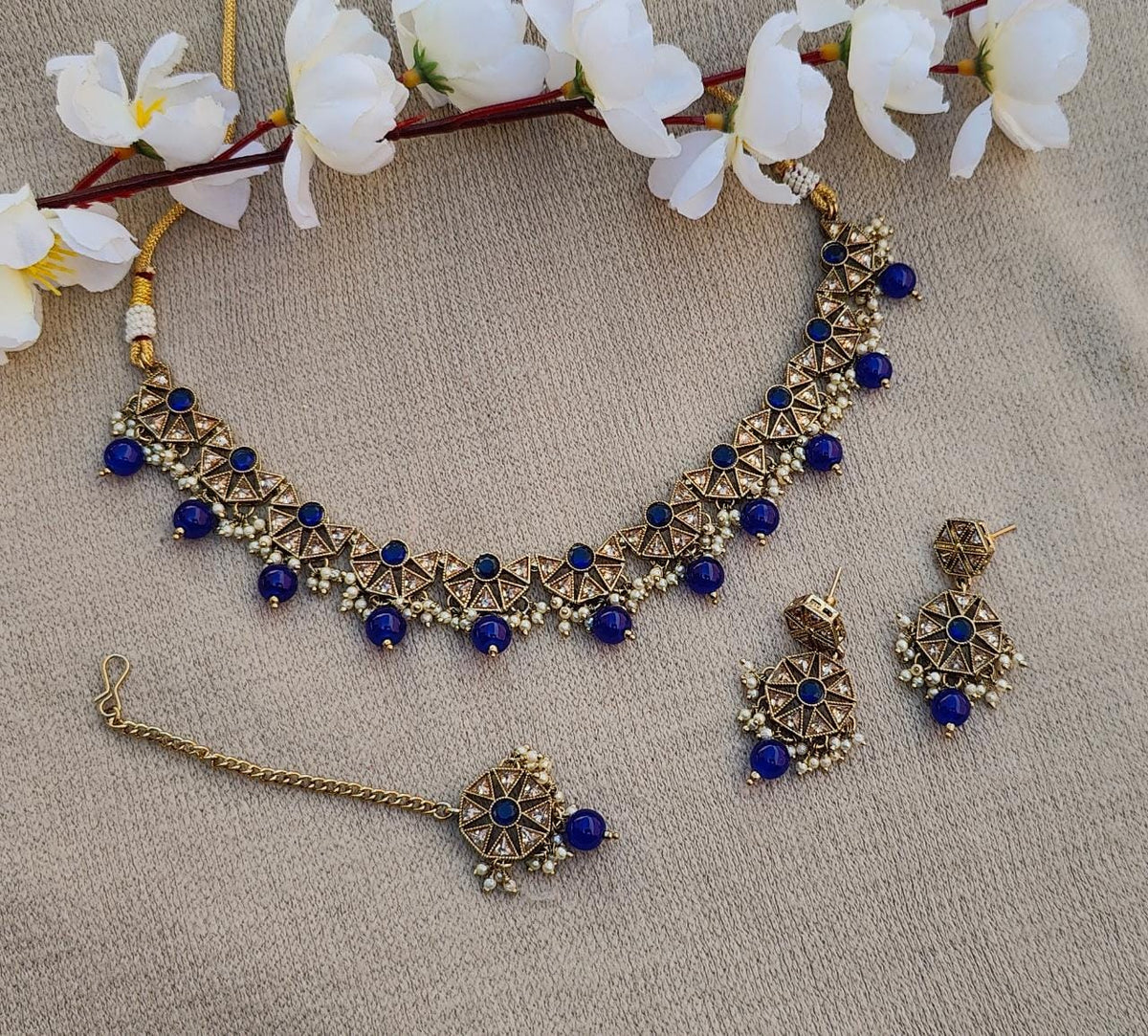 Shivanya Polki Necklace/Choker