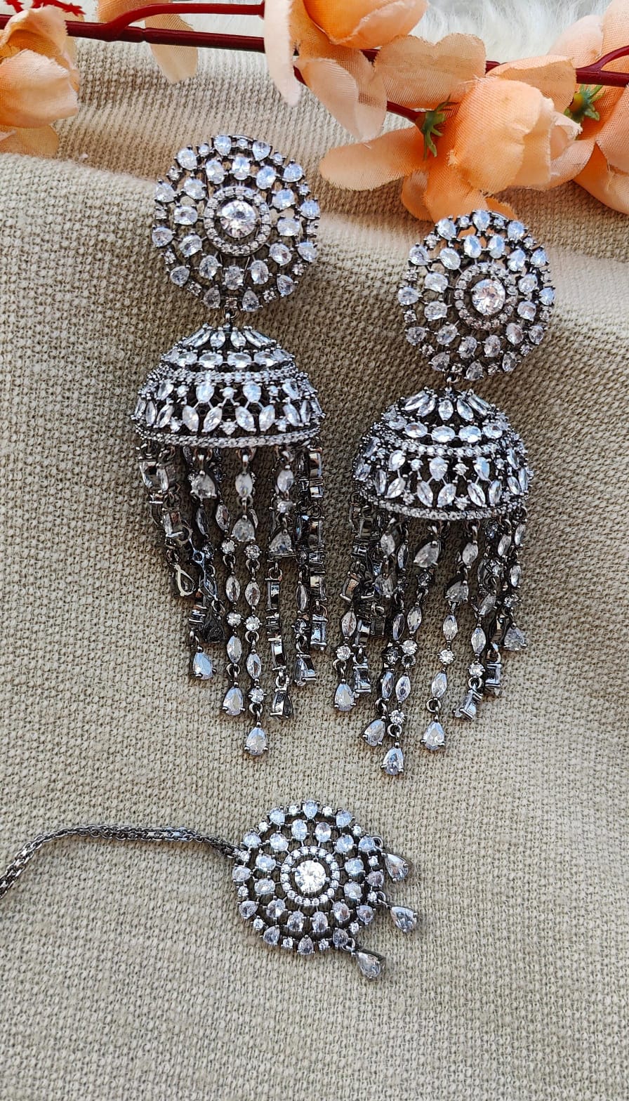 Vineeta AD Jhumki Tikka