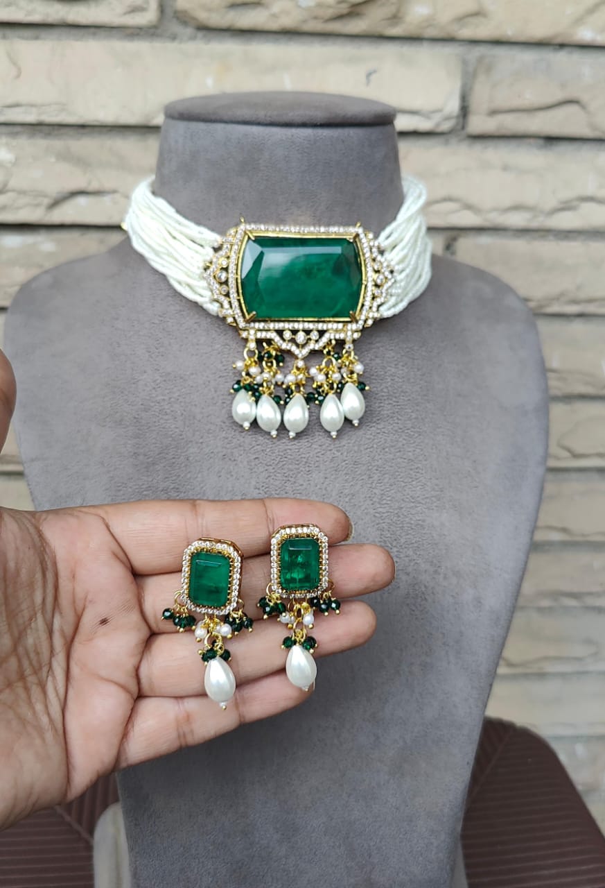 Gunjan Beaded Choker Set