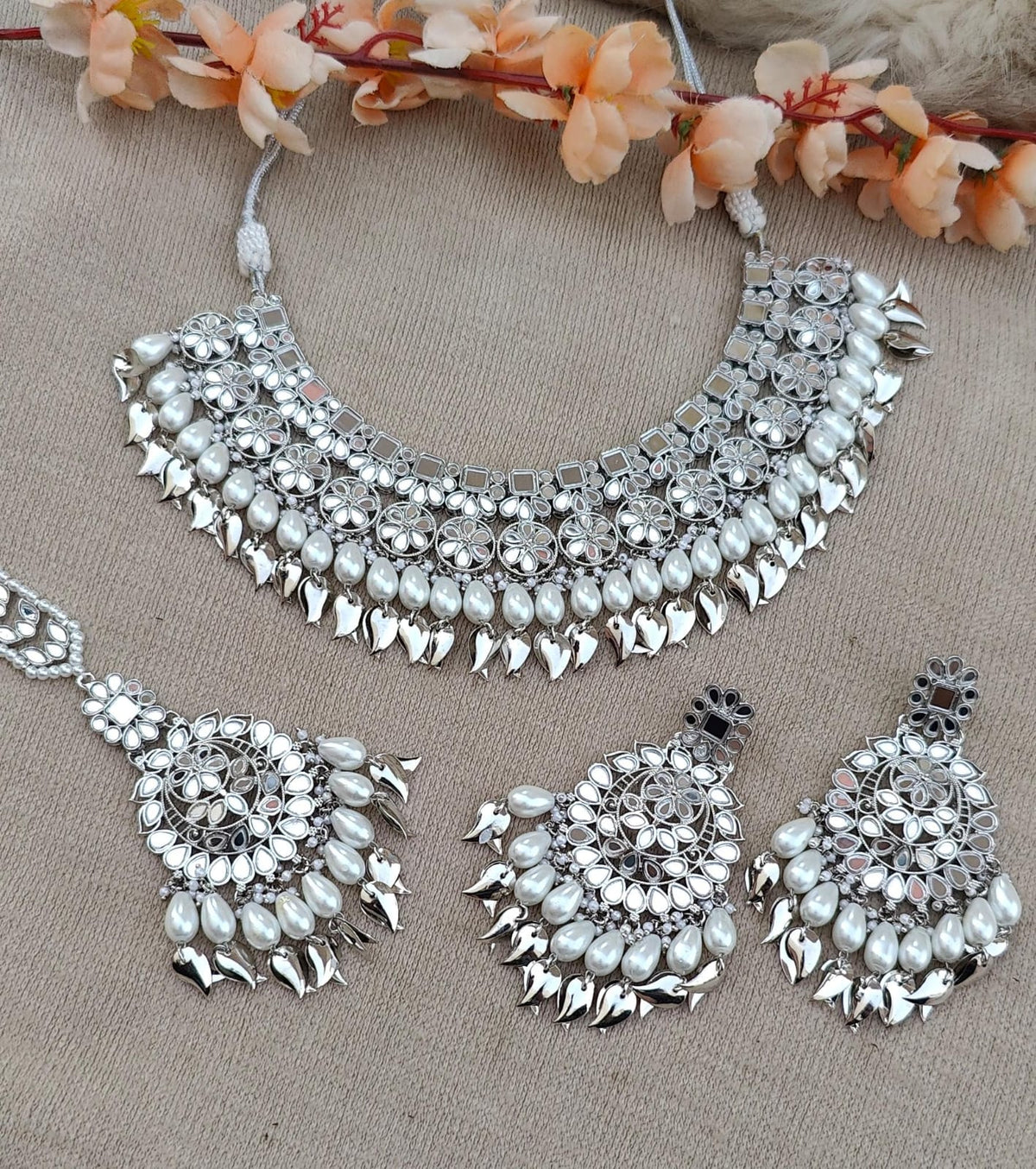 Aashifa Mirror Necklace Set