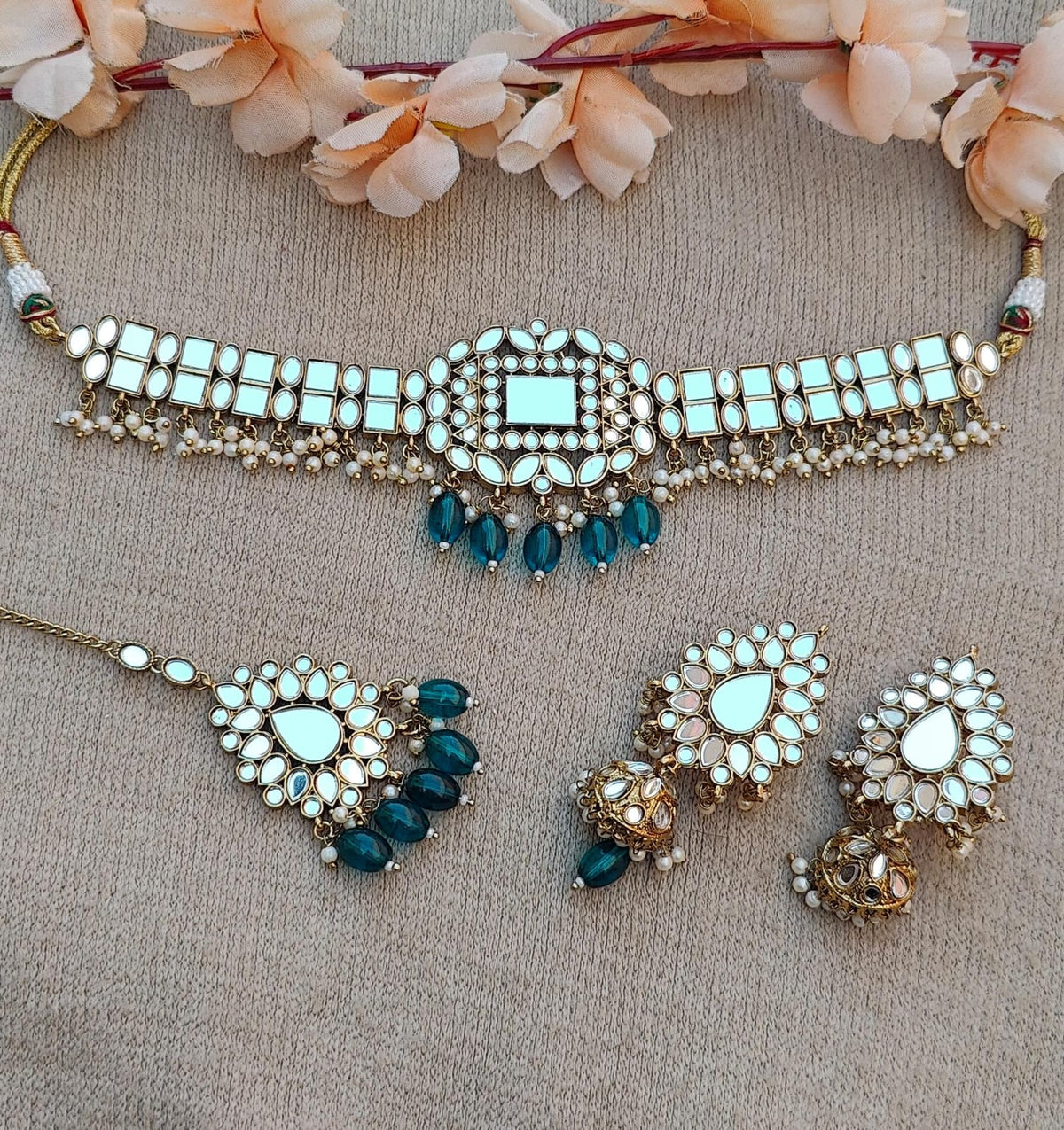 Muskaan Mirror Choker Set