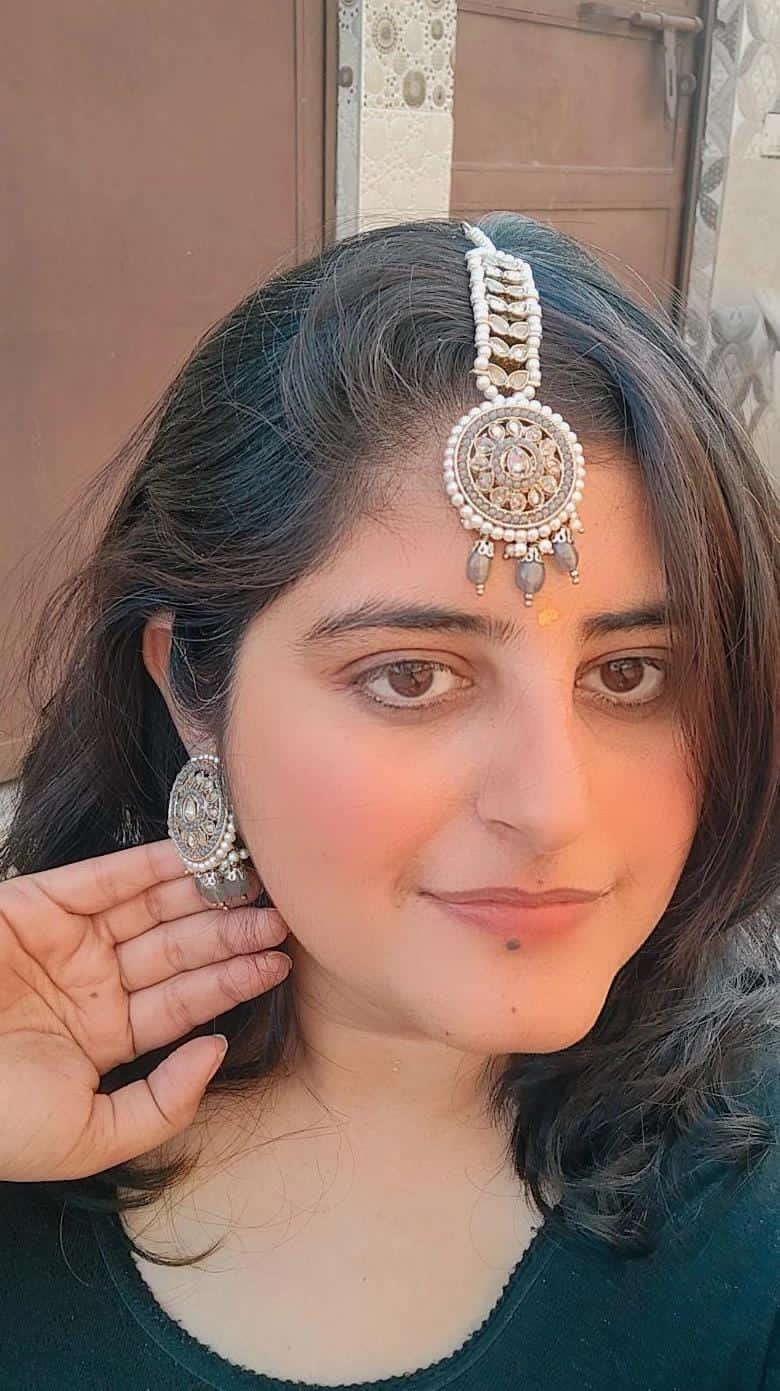 Sumi Studs Earrings Tikka
