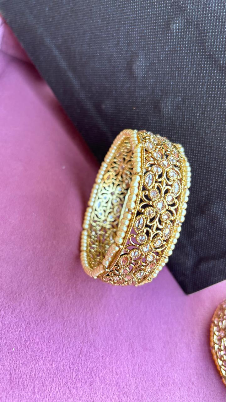 Keshavi Broad Polki Bangles/Kadey