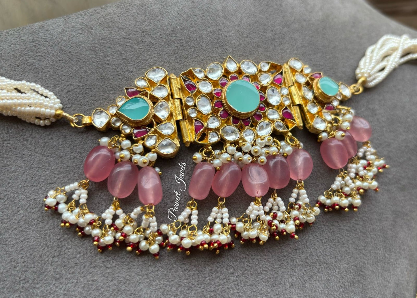 Deetya Pachi Kundan Choker