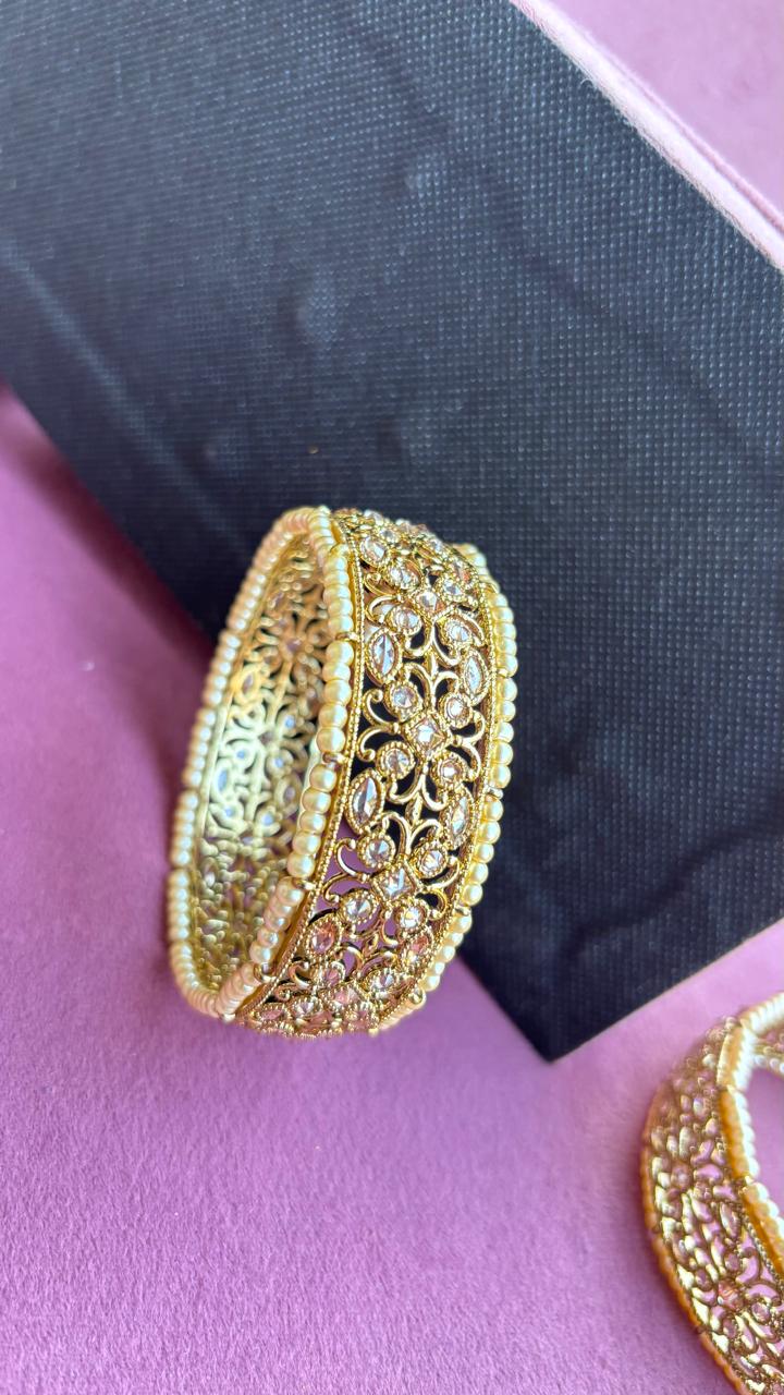 Keshavi Broad Polki Bangles/Kadey