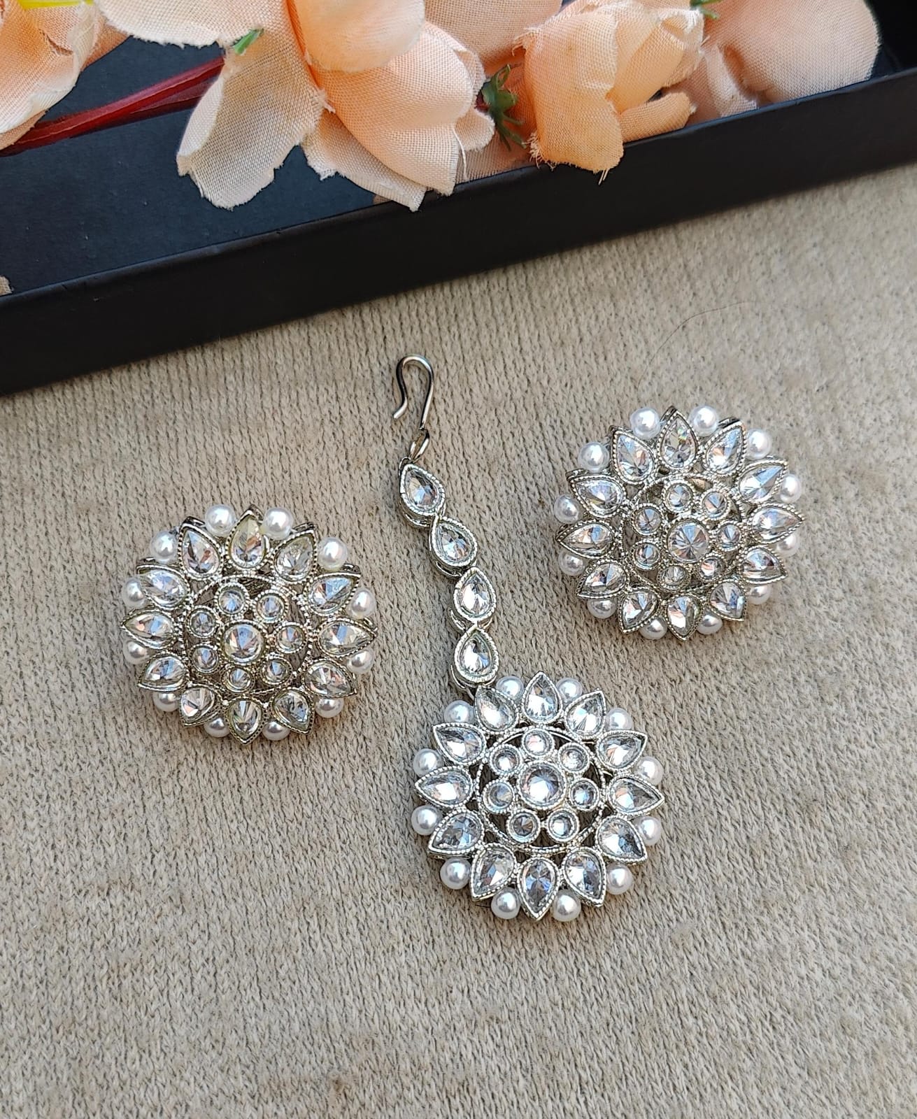 Gia Studs Earrings Tikka