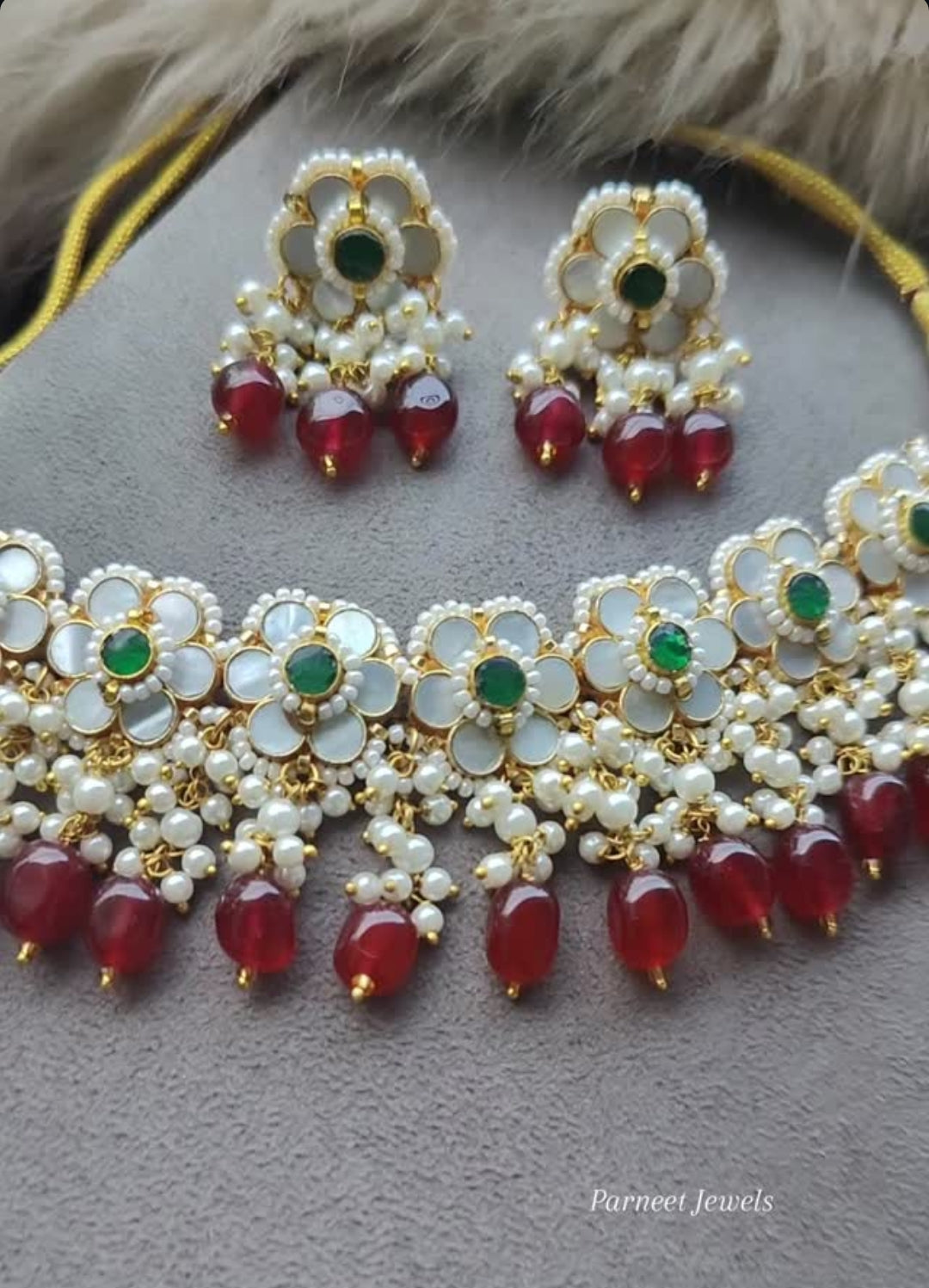 Sandhya Pachi Kundan Choker
