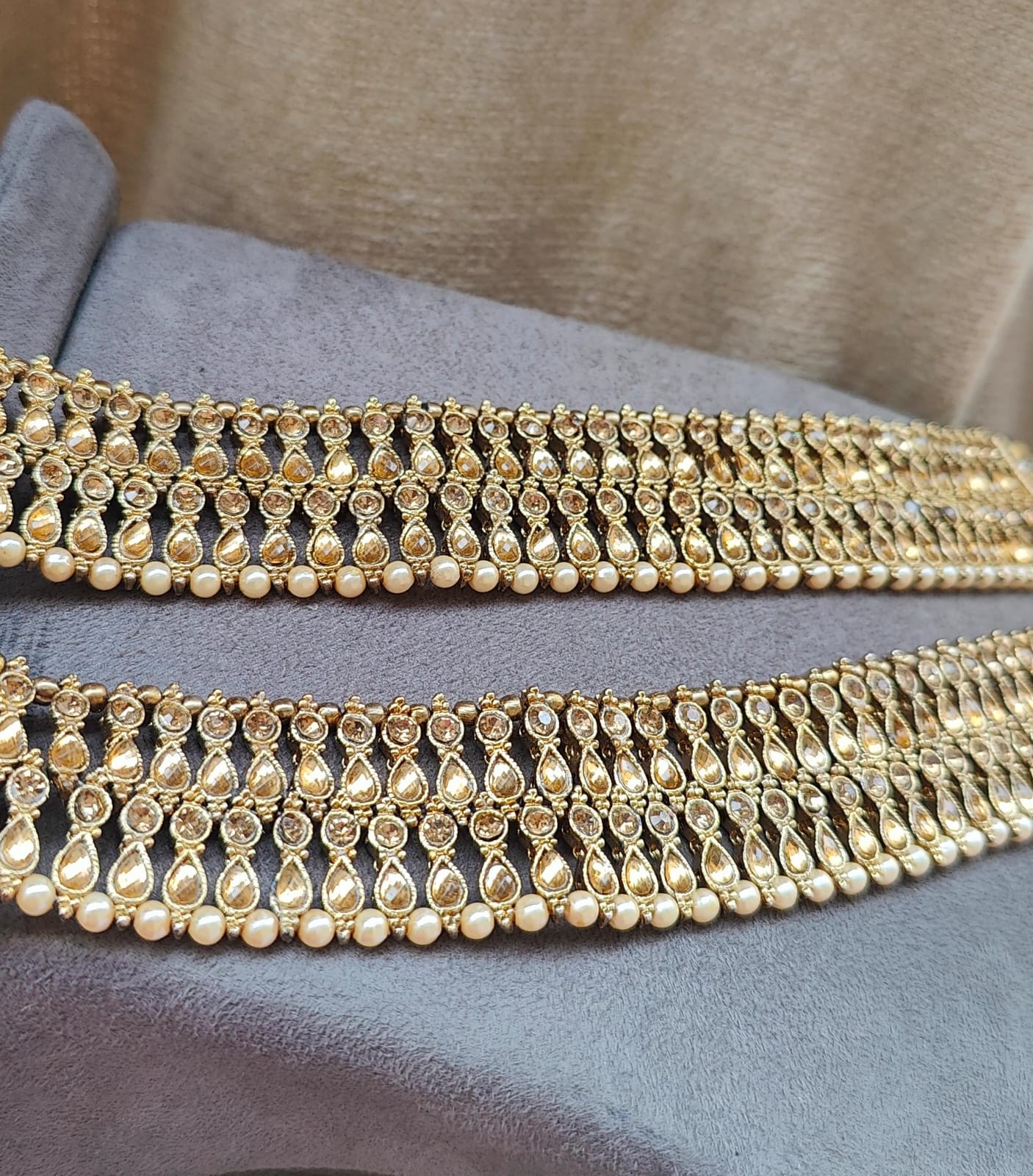 Amiksha Gold Stone Anklets