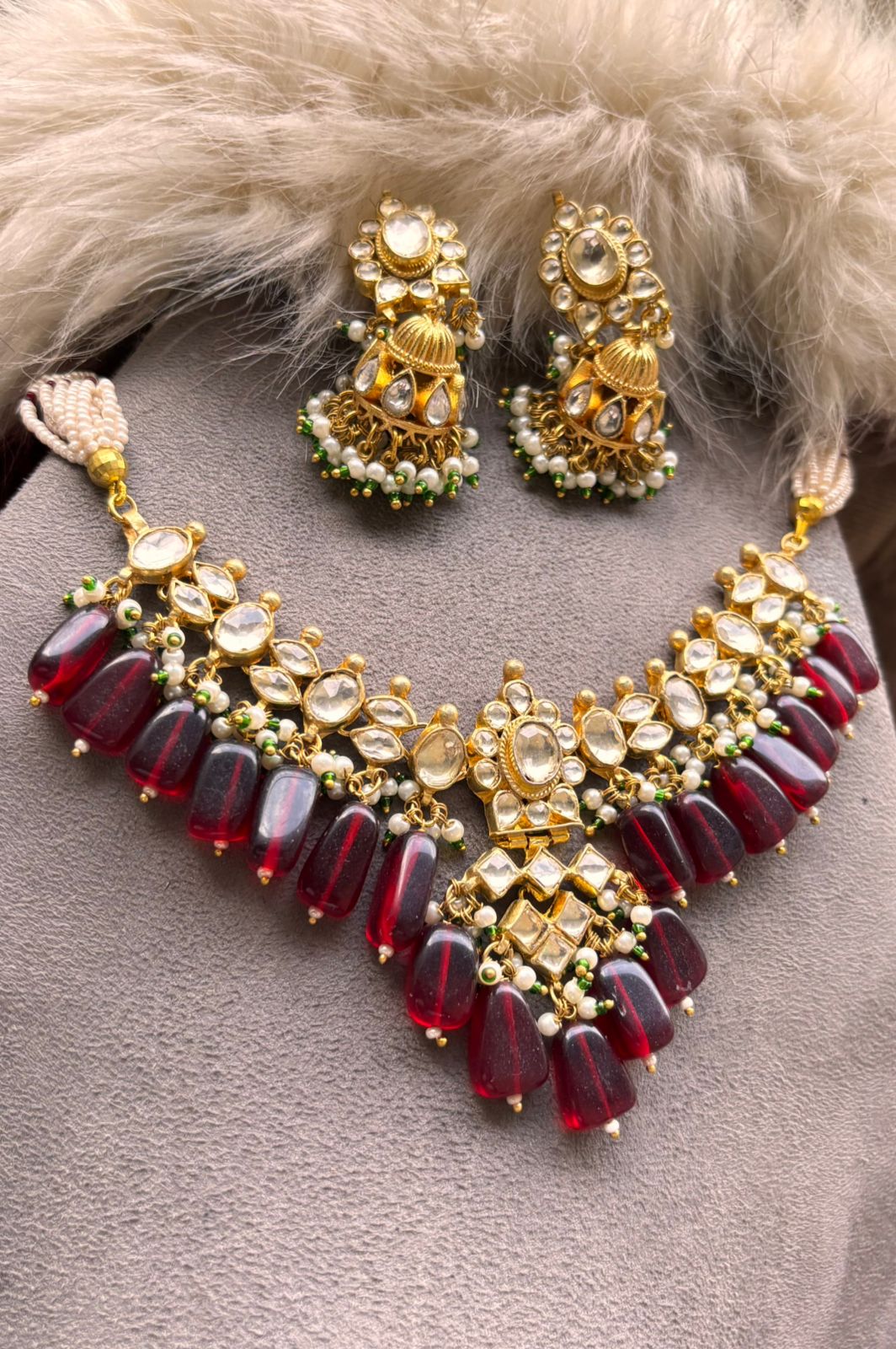 Hiba Pachi Kundan Choker Set