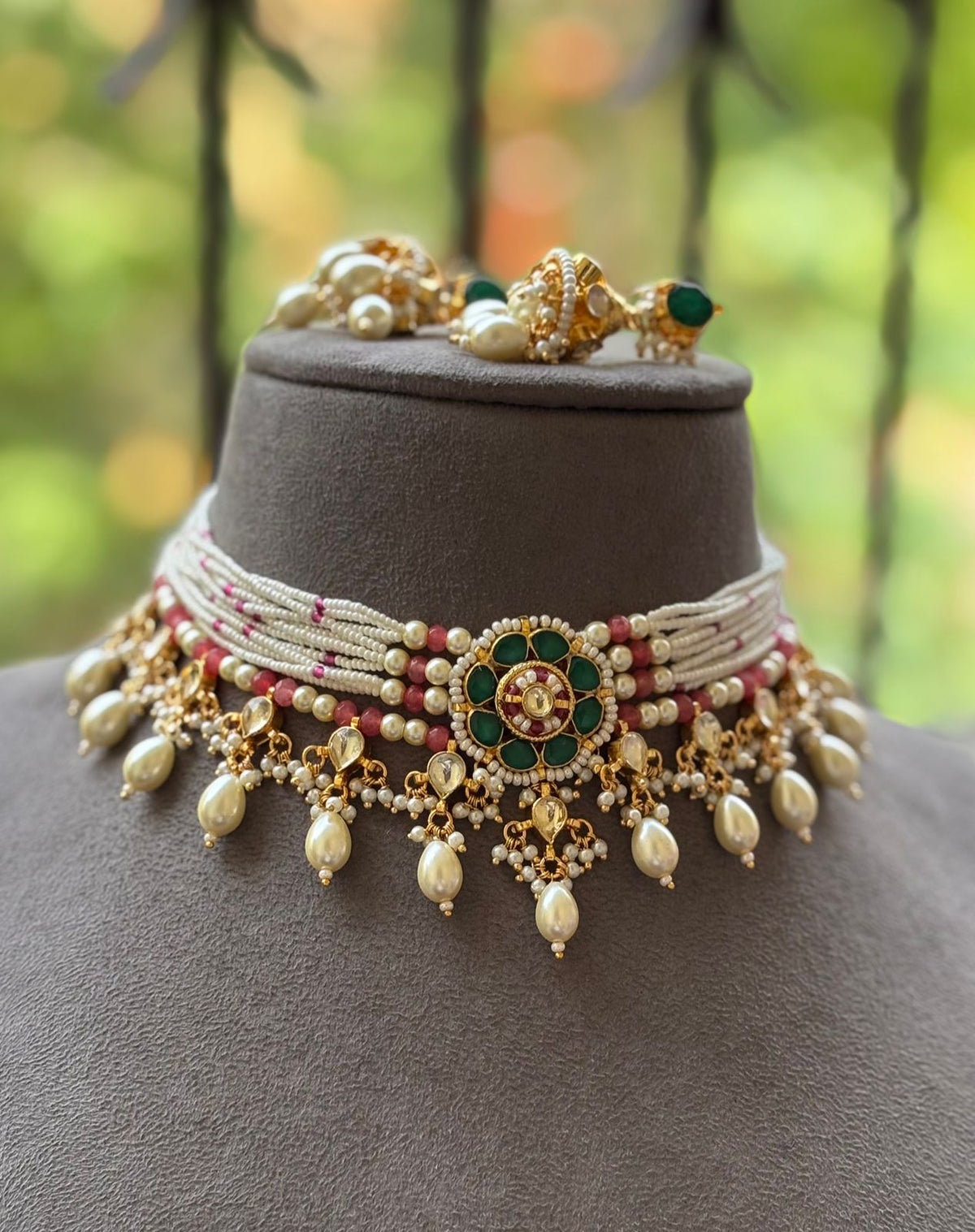 Meghana Pachi Kundan Choker