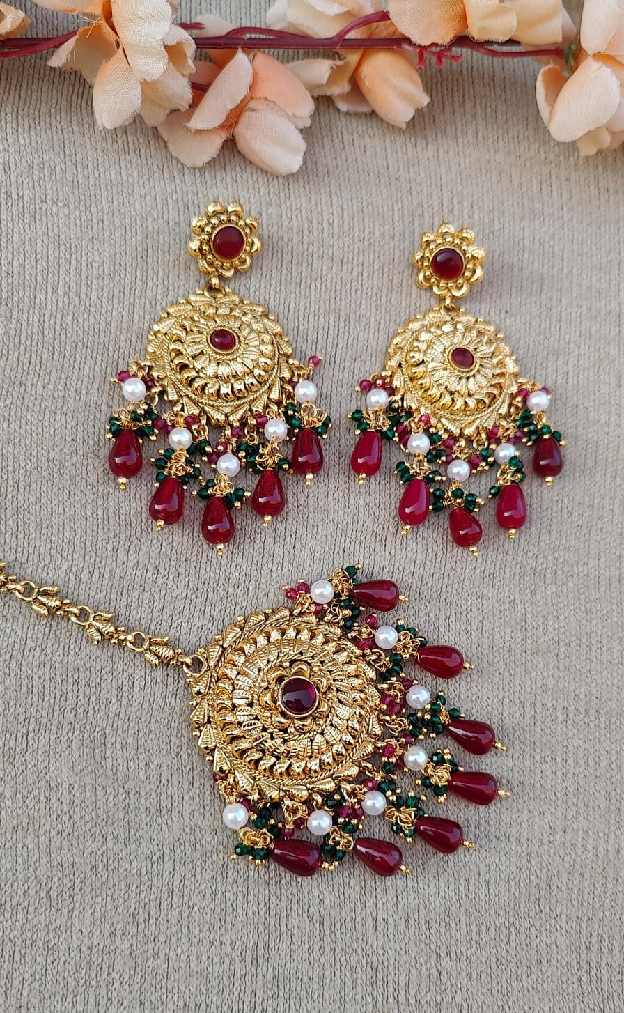 Dashmeet Gold Earrings Tikka