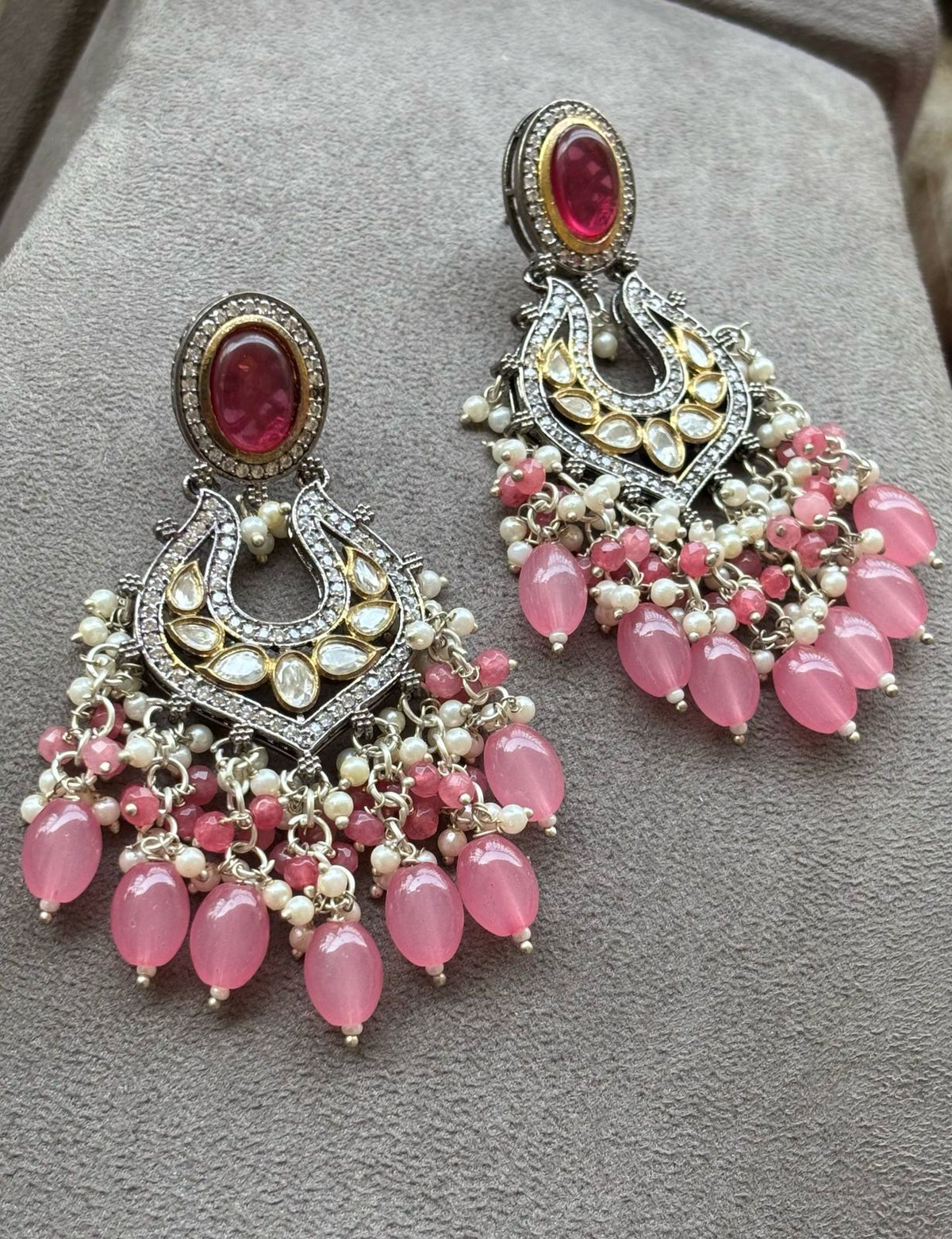 Aashiny Kundan Beaded Choker