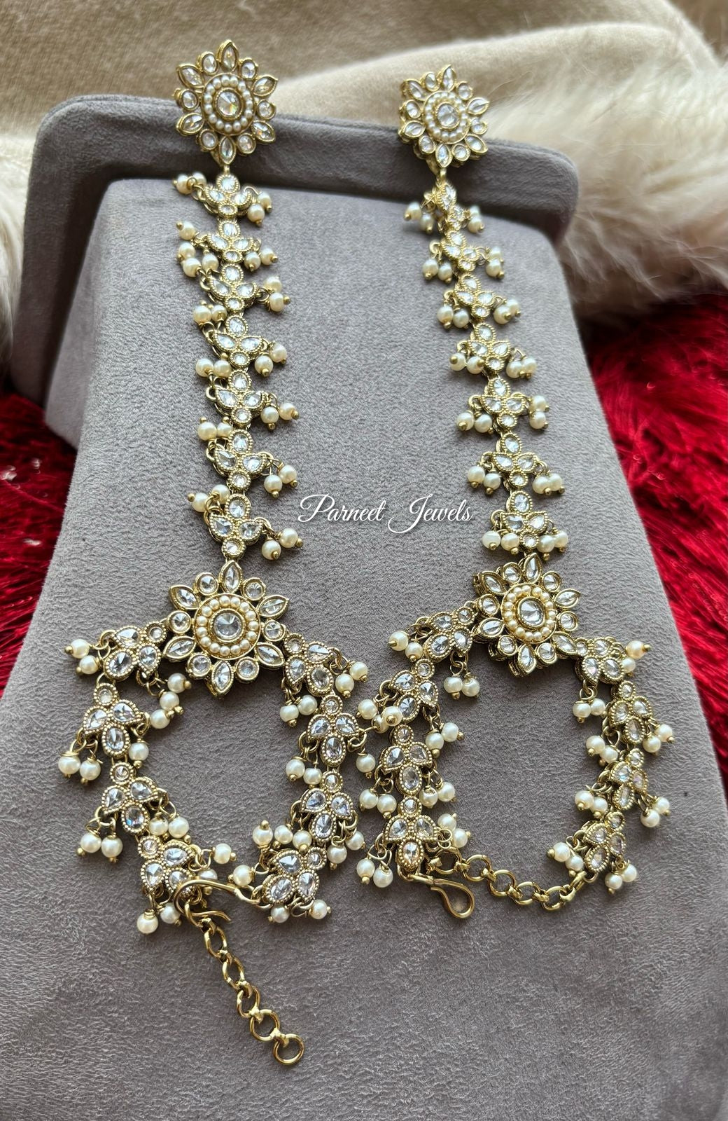 Jasprit Polki Hathphool (White)