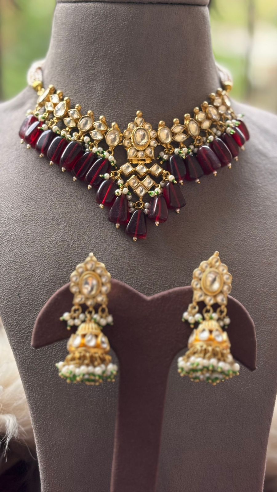 Hiba Pachi Kundan Choker Set