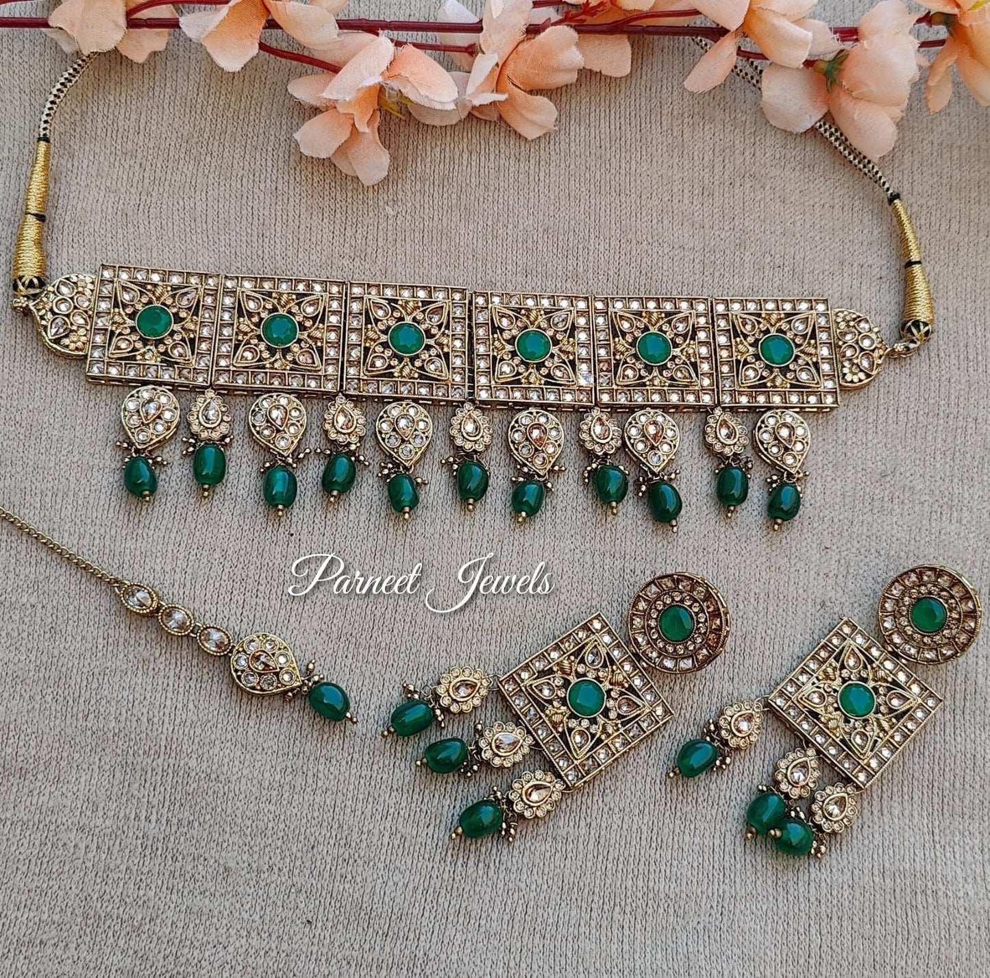 Suchi Polki Choker Set