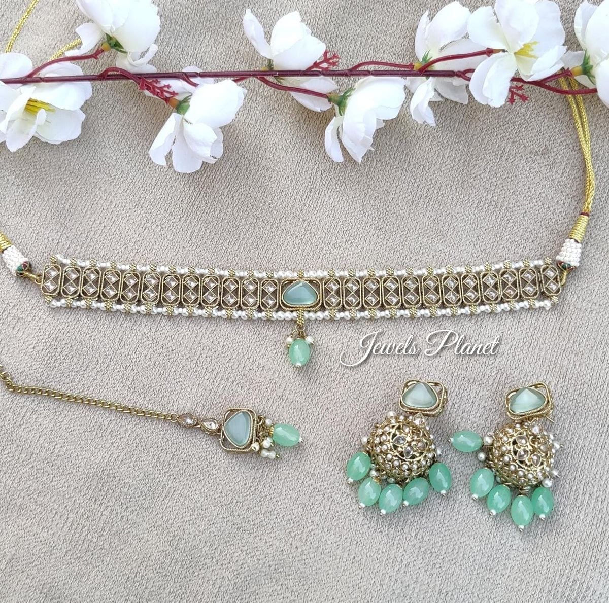Eram Polki Choker