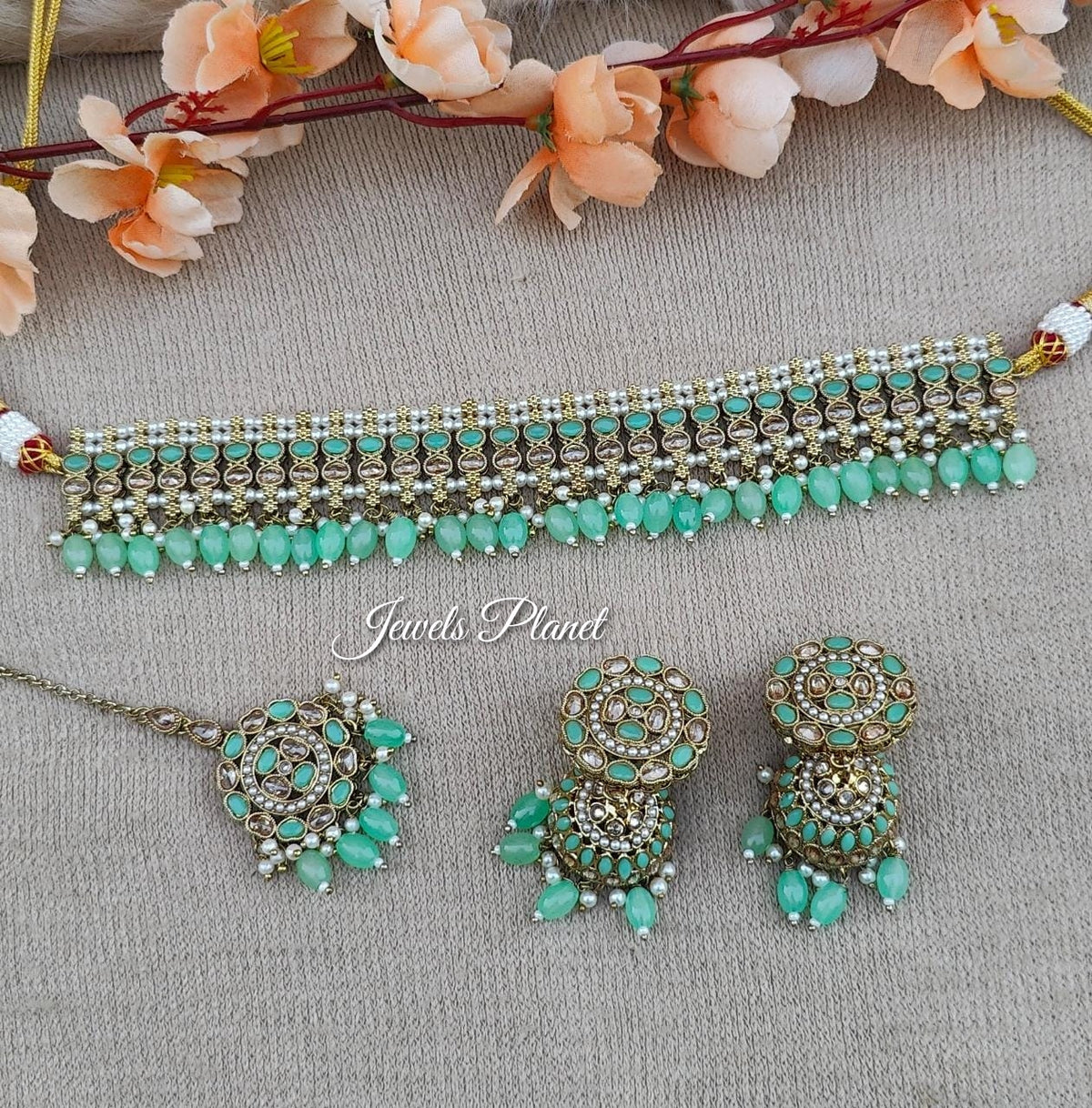 Adhina Polki Choker