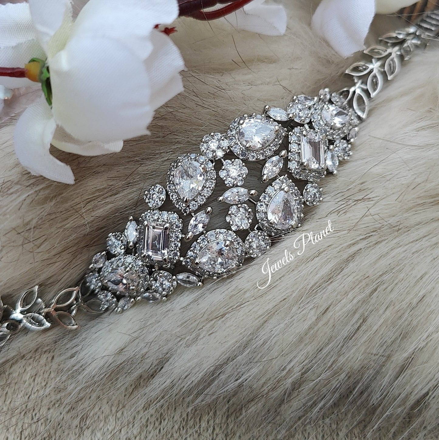 Neeha AD Bracelet