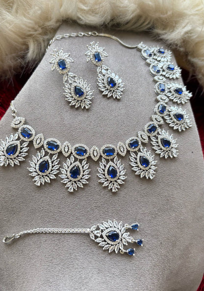 Sukirti AD Necklace Set