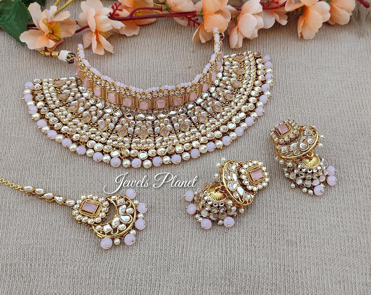 Anvika Kundan Bridal Set