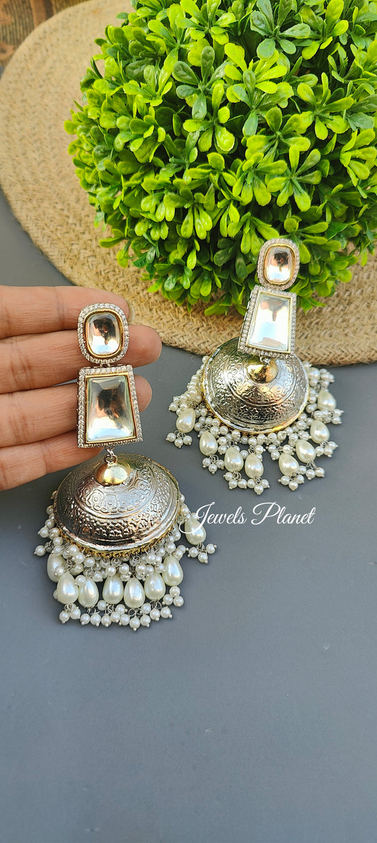 Gunika Uncut Jhumkas