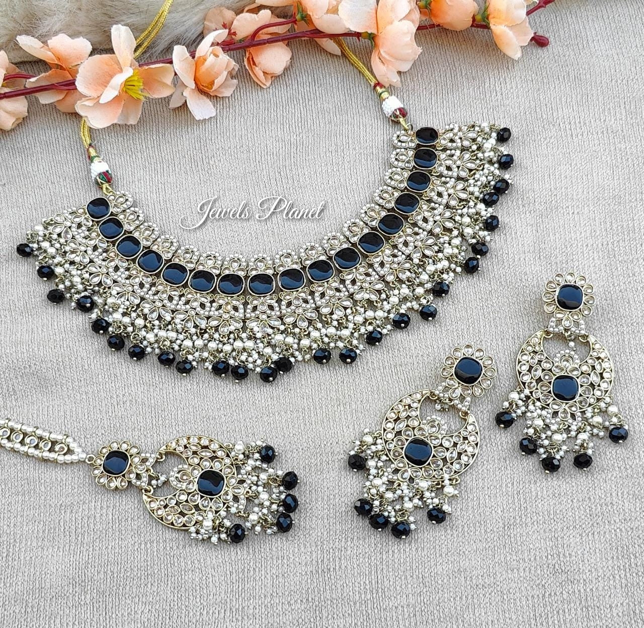 Amrita Polki Necklace Set