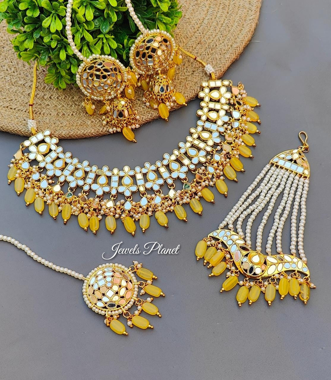 Ikra Mirror Necklace Set