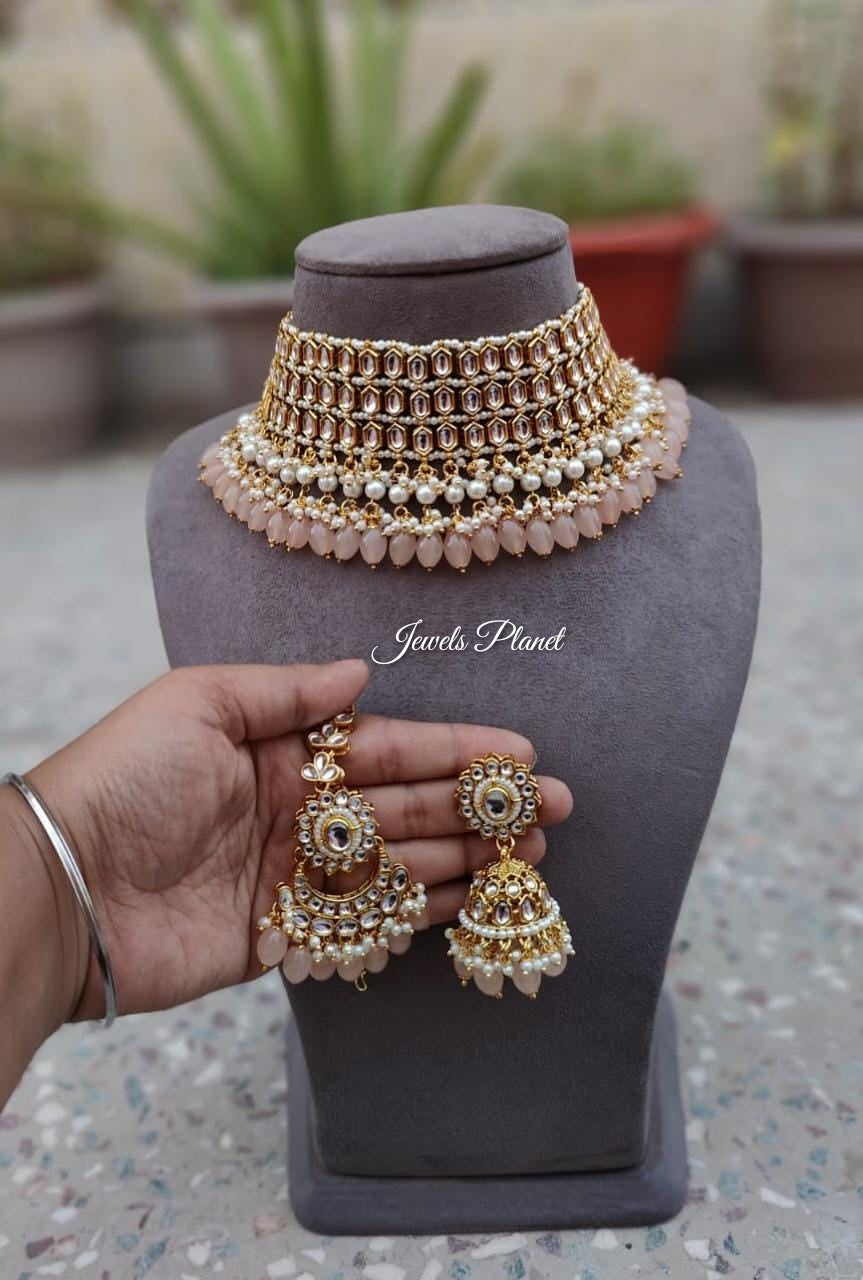 Kavitha Kundan Choker