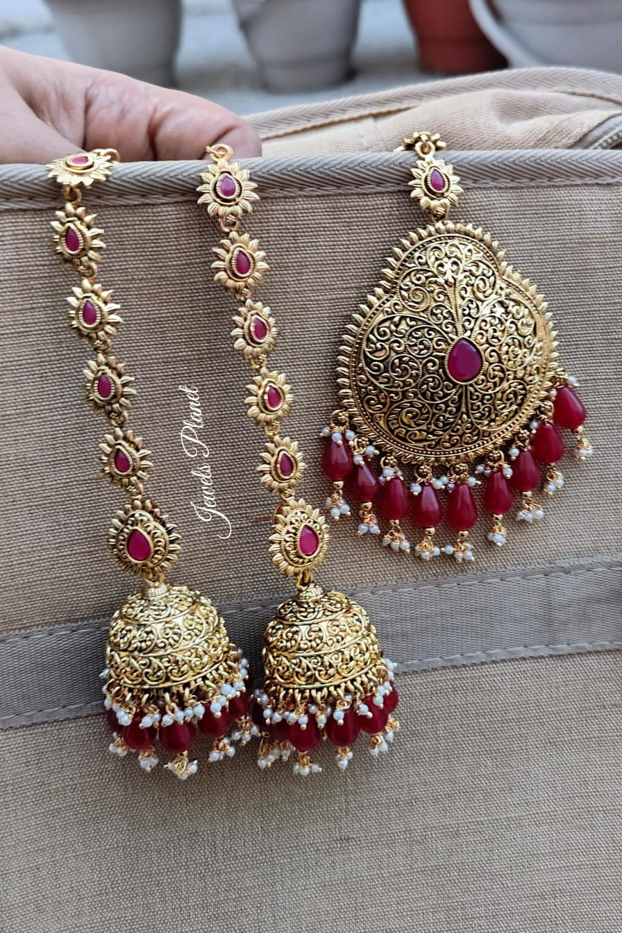 Taniya Gold Jhumkis Tikka