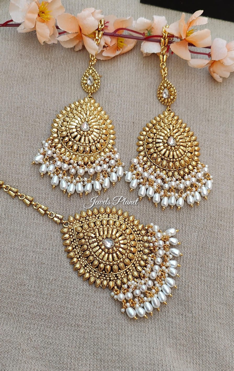 Gurjeet Oversized Gold Earrings Tikka