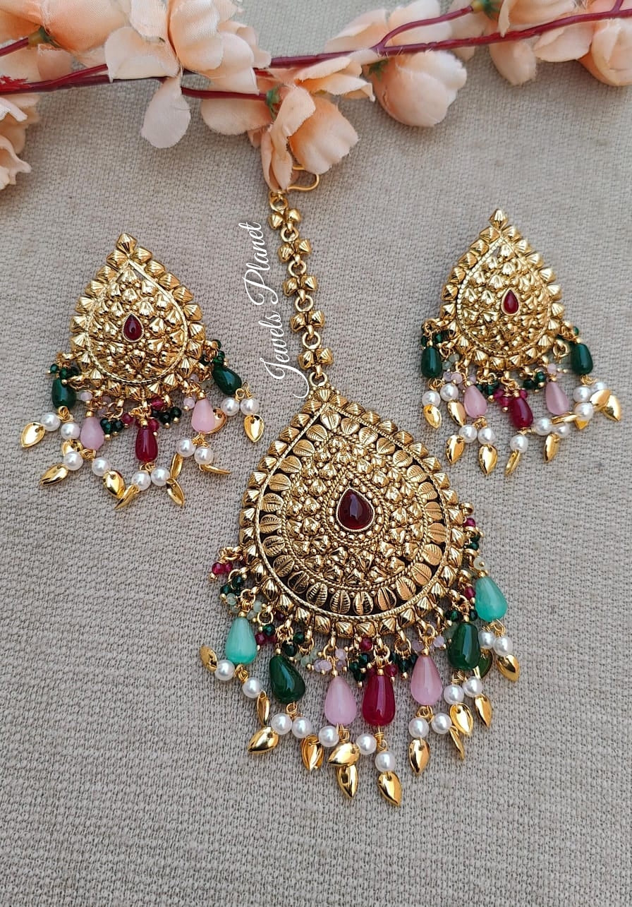 Harleen Gold Earrings Tikka