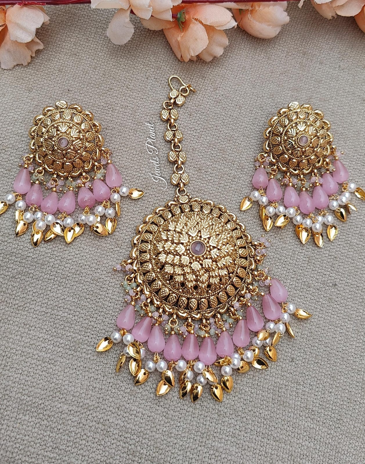 Krishika Gold Earrings Tikka