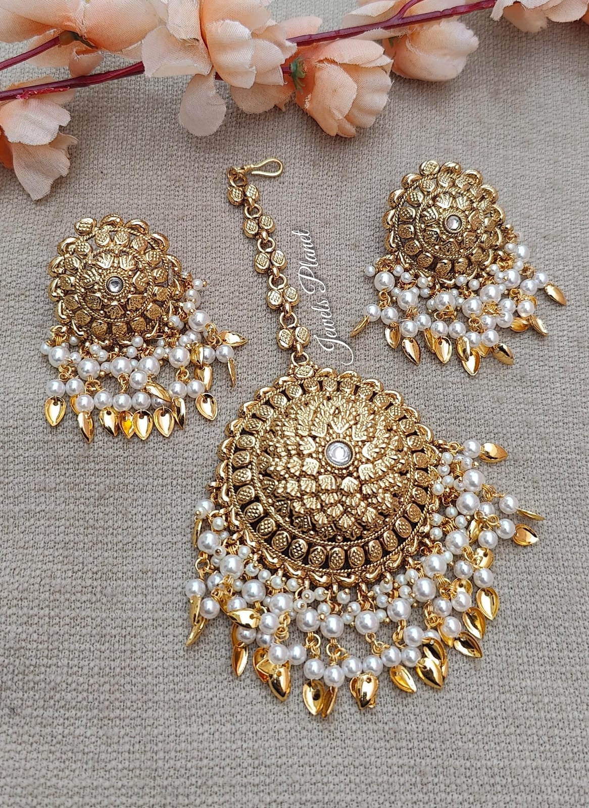 Krishika Gold Earrings Tikka