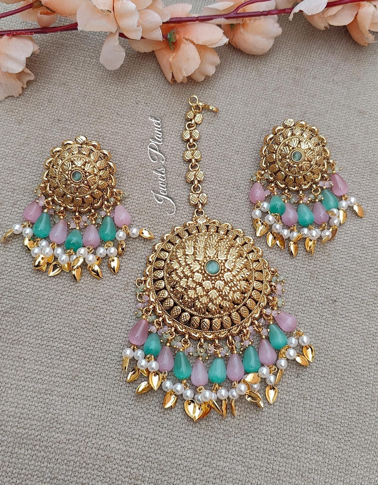 Krishika Gold Earrings Tikka