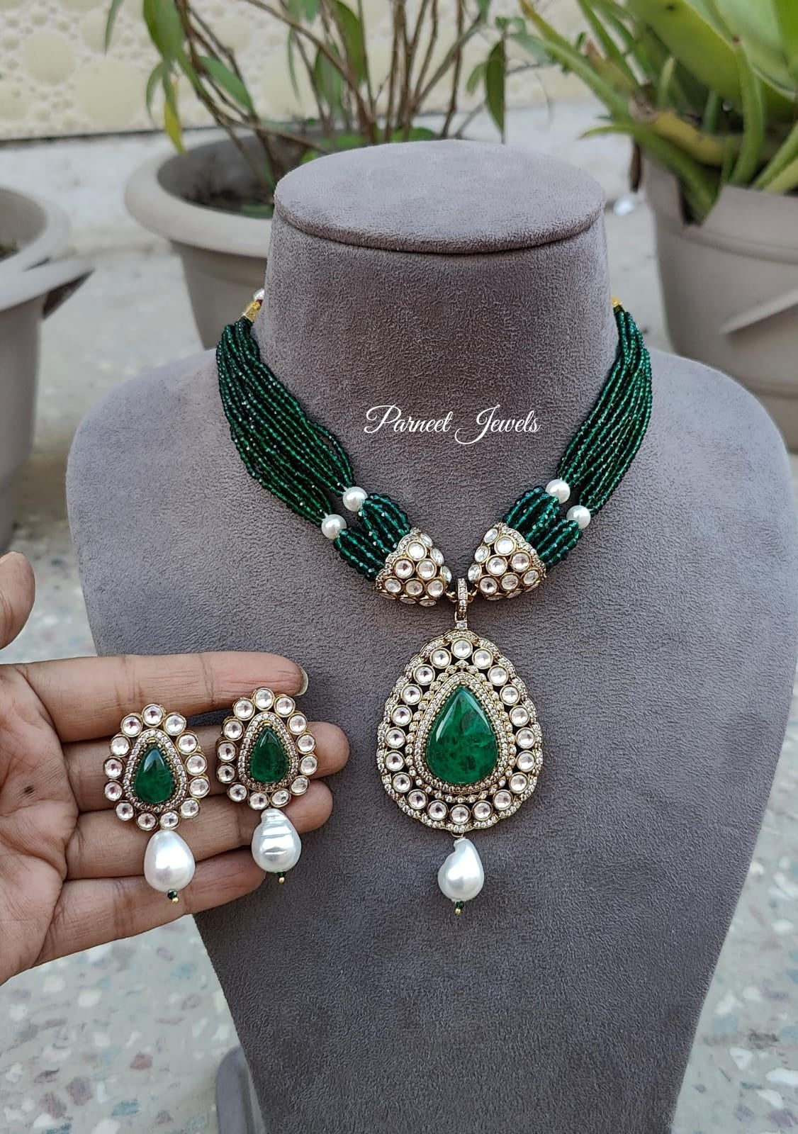 Zaiba Moissanite Beaded Necklace Set (Green)