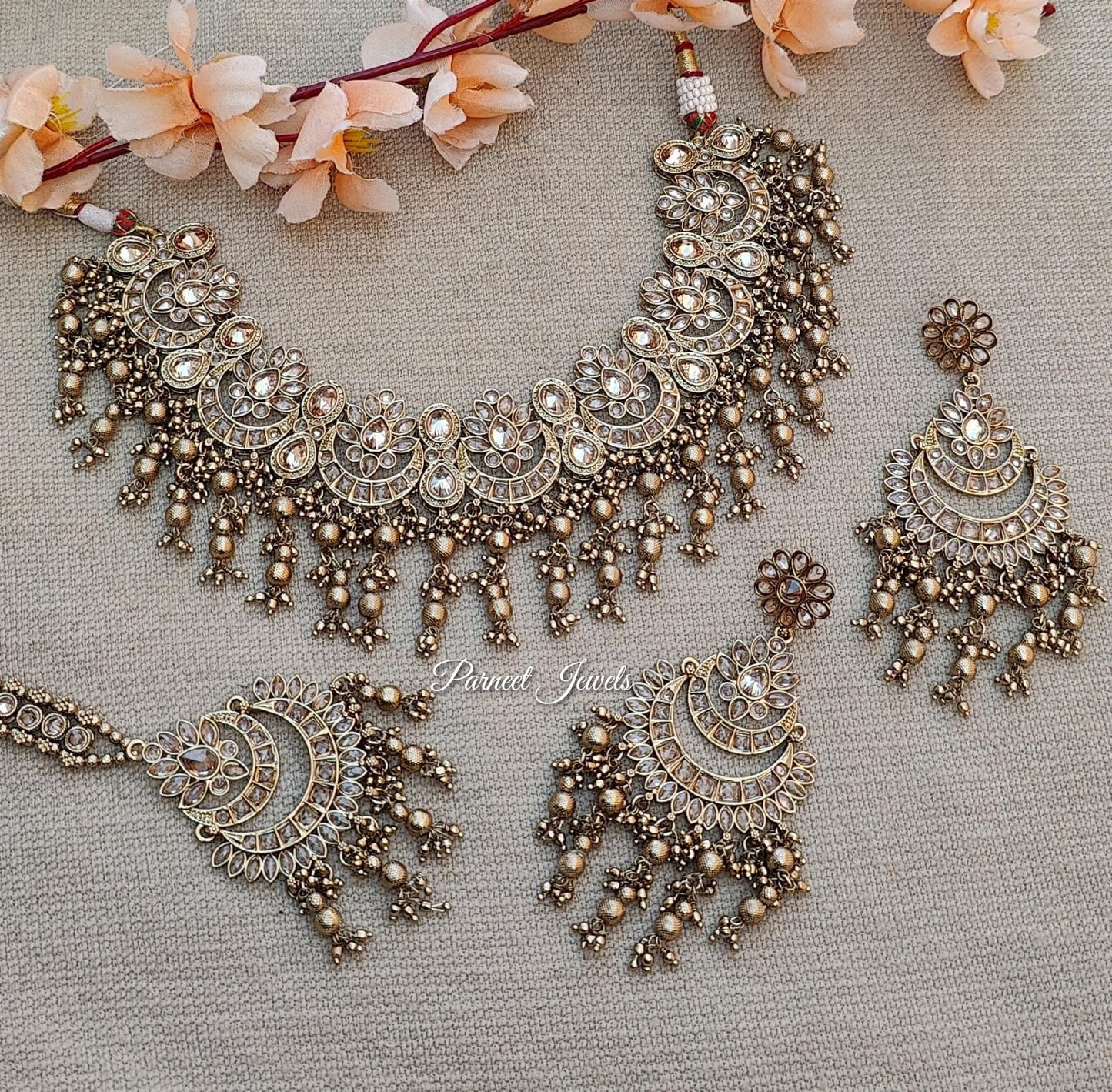 Naisha Polki Necklace Set