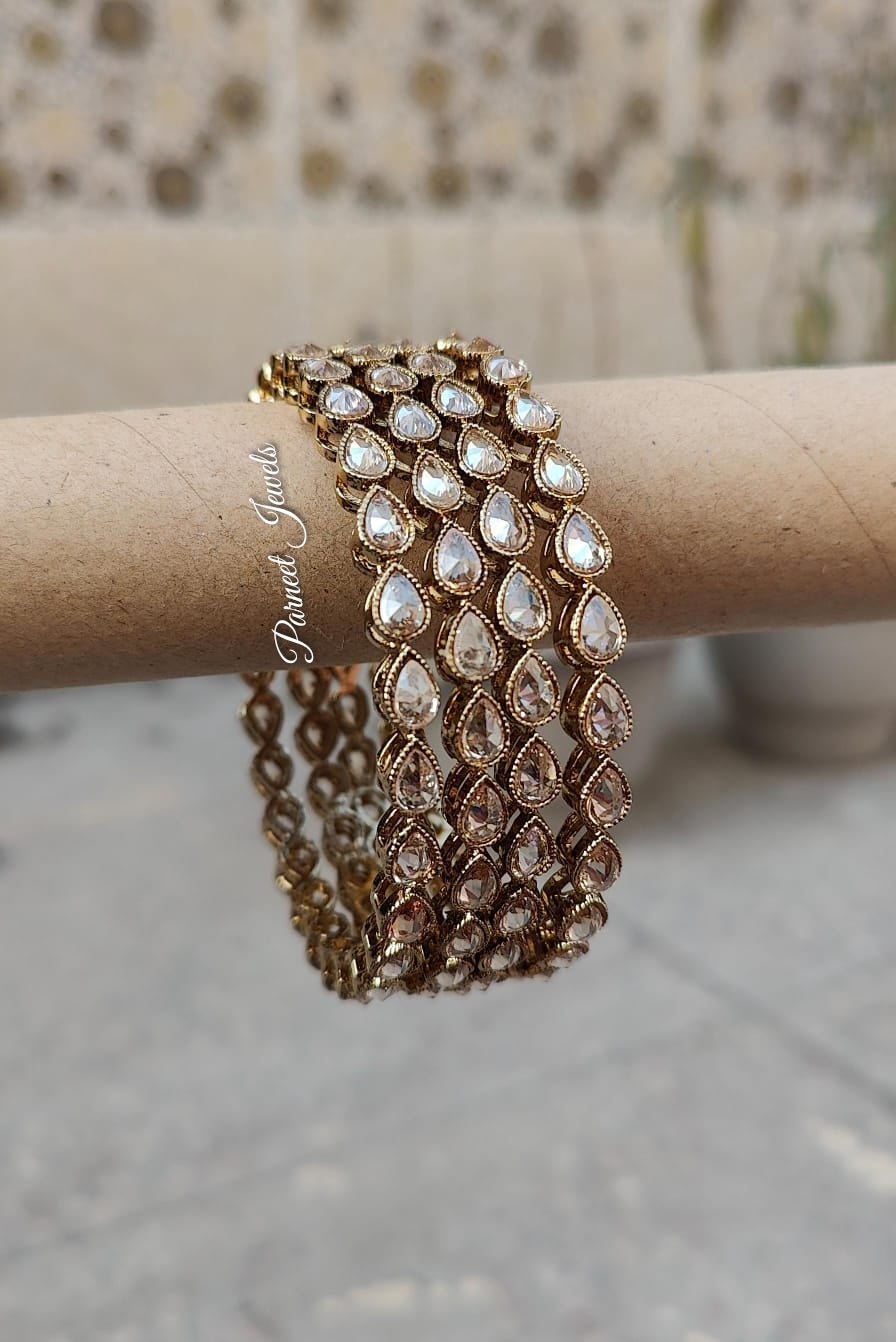 Nitika Polki Bangles