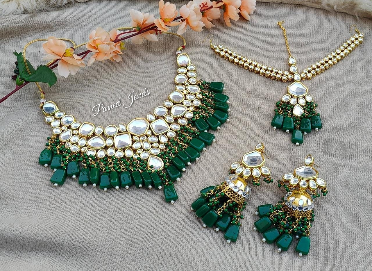 Rumana Kundan Necklace Set with Mathapatti