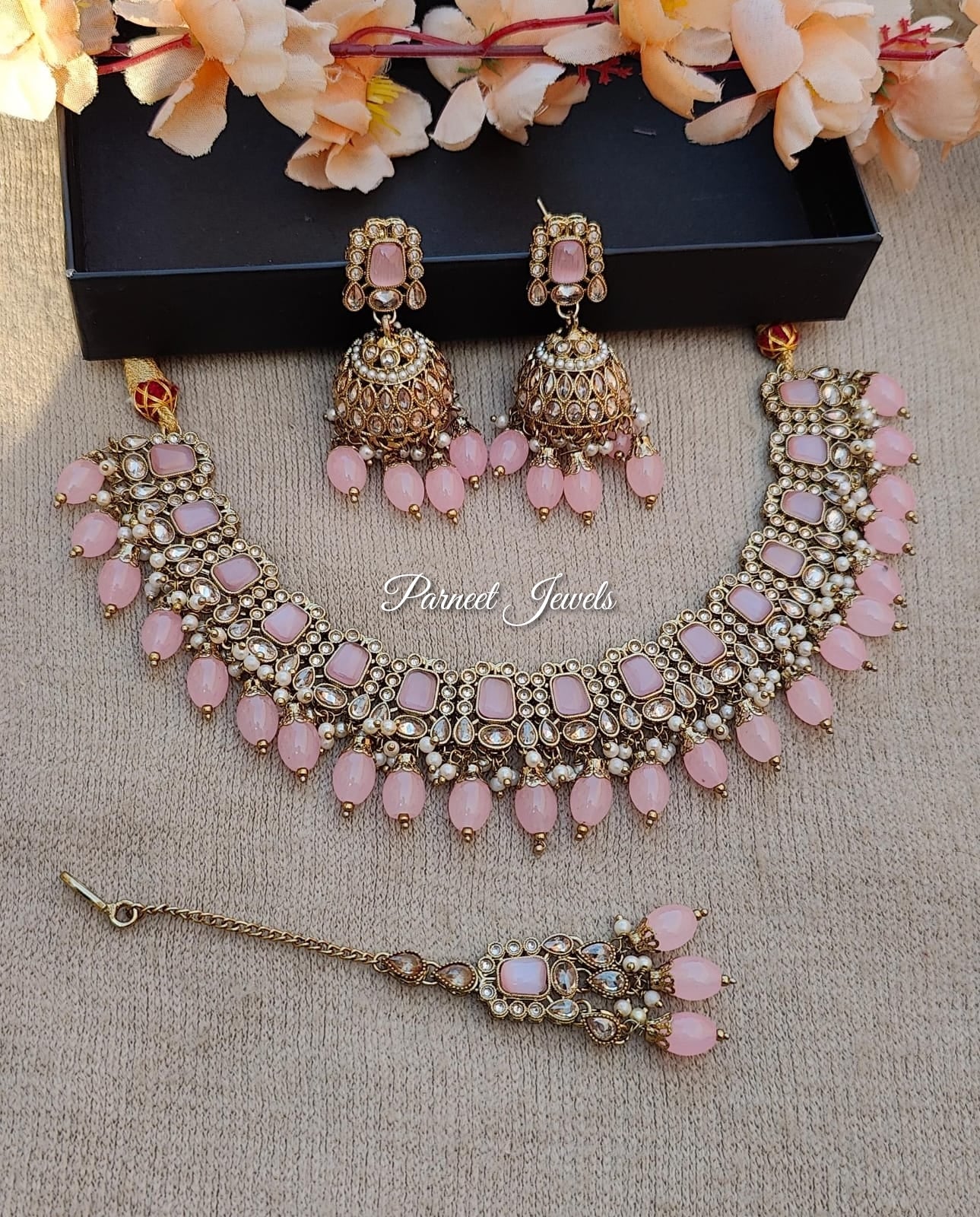 Riyanshi Polki Necklace Set