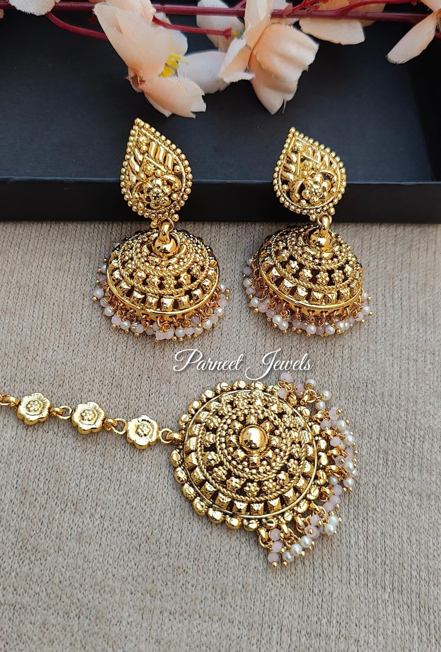 Raji Gold Jhumkis Tikka