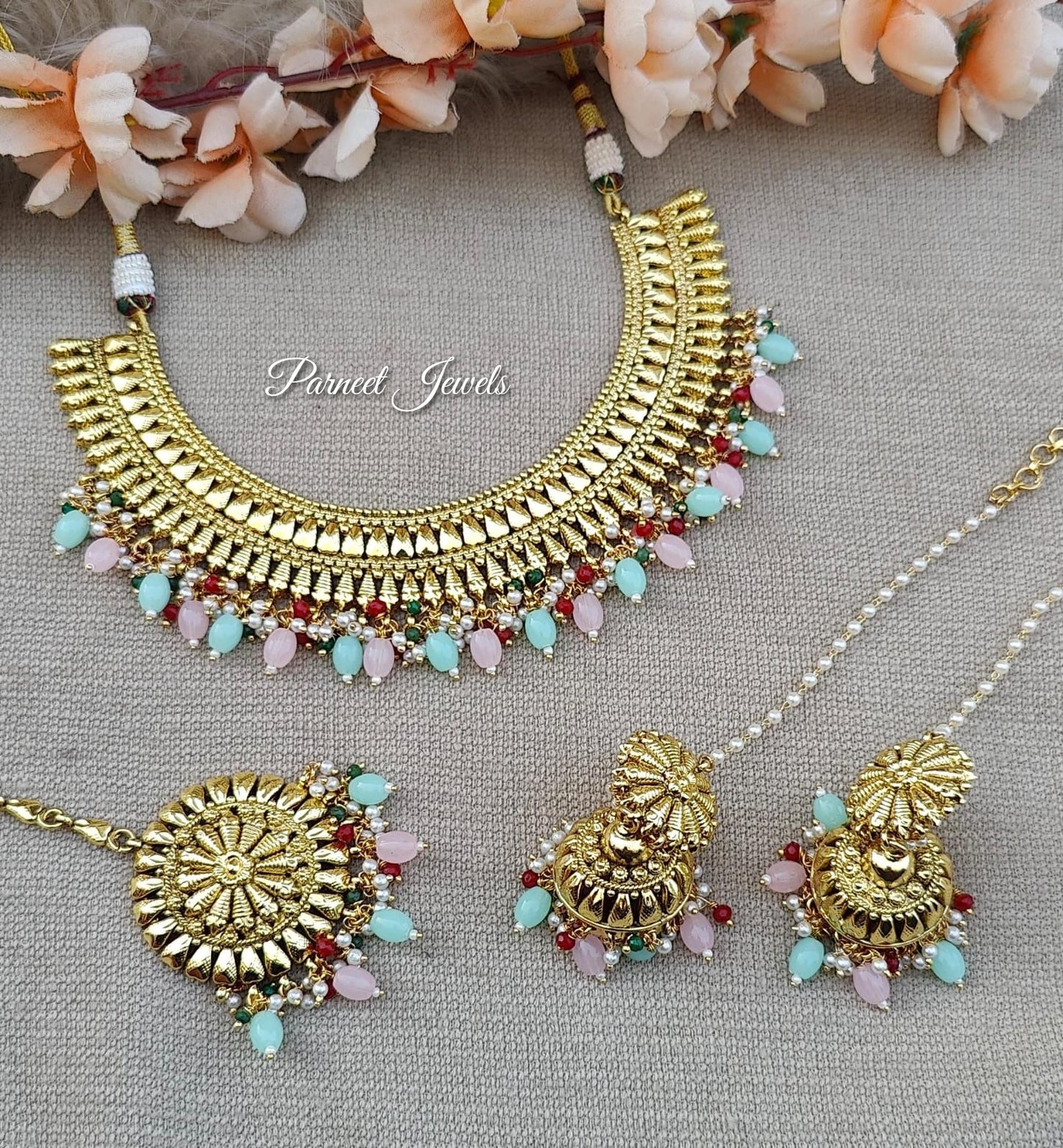 Ishpreet Gold Necklace Set