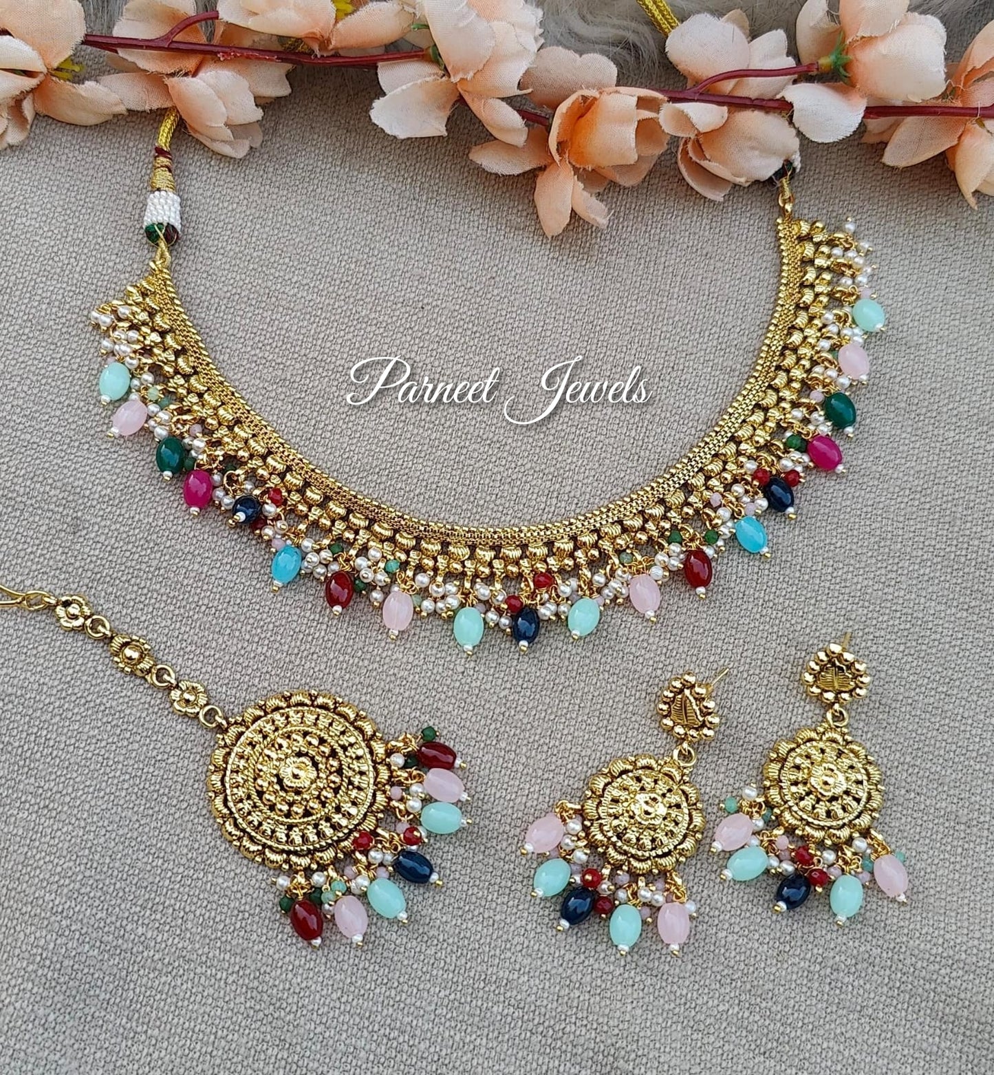 Pavneet Gold Necklace Set